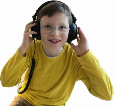 Alex (10) in seinem eigenen Home-Studio