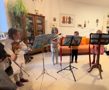 Gruppenmusizieren Mini-Violinis